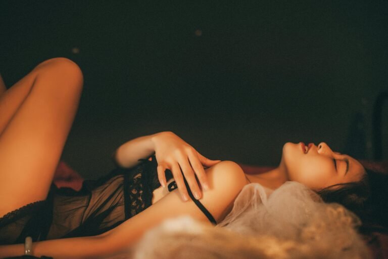 Understanding Female Arousal: Why the “Warm-Up” Phase Matters More Than You Think